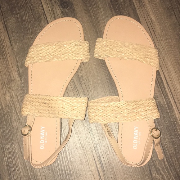 Woven sandals - Picture 1 of 2